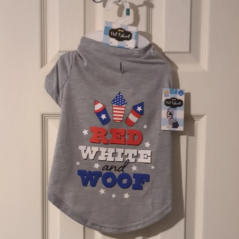 🌸 🐶 NWT Patriotic Dog T-Shirt Gray “Red White & Woof” Pet Tee Size Large
